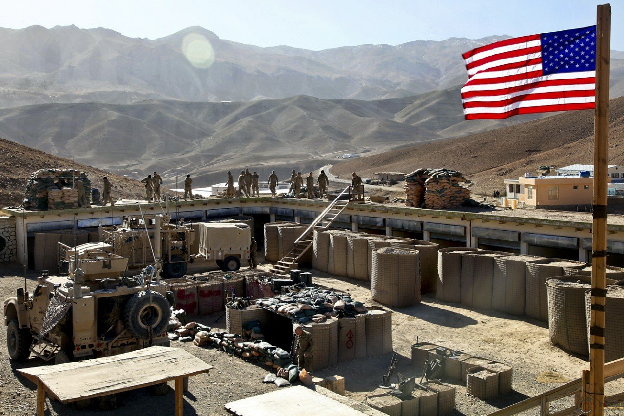 США закрывают часть баз в Ираке