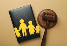 Як юридично підтвердити родинні відносини в Україні