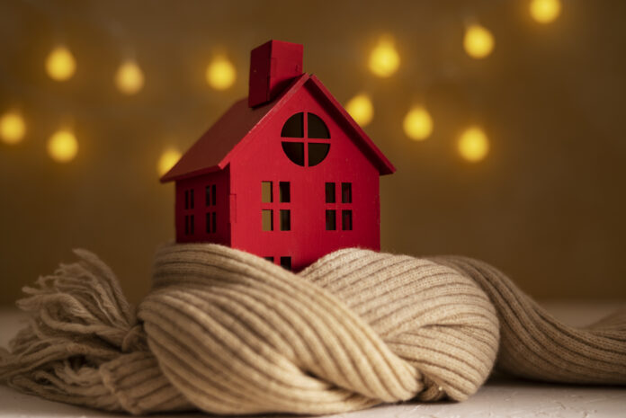 still-life-cozy-house-with-toys (2)